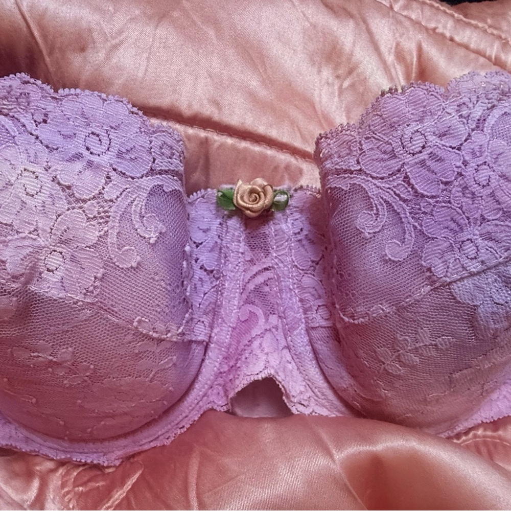 Vintage Lilyette Lace Underwire strapless Bra